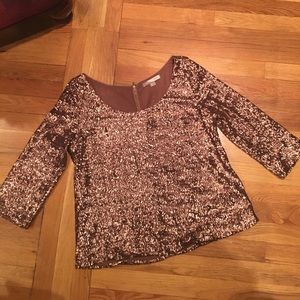 ✨Sequined rose gold / bronze top by Love 21✨